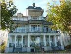 Mondne Bderarchitektur mit dem Charme vergangener Tage